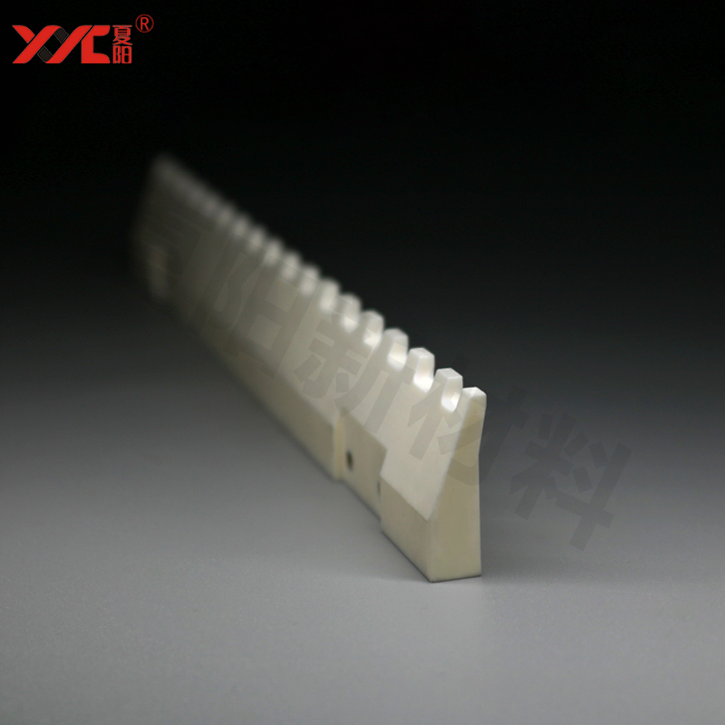 氧化铝陶瓷夹片|耐腐蚀工业绝缘陶瓷零配件|异形结构件|精密加工